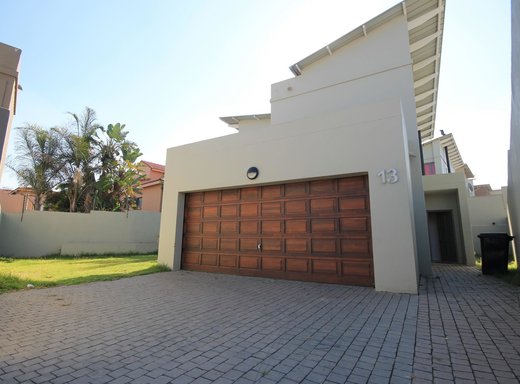 3 Bedroom House For Sale In Fourways Sandton South