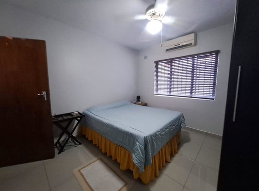 4 Schlafzimmer Haus zum Kauf in Mandeni