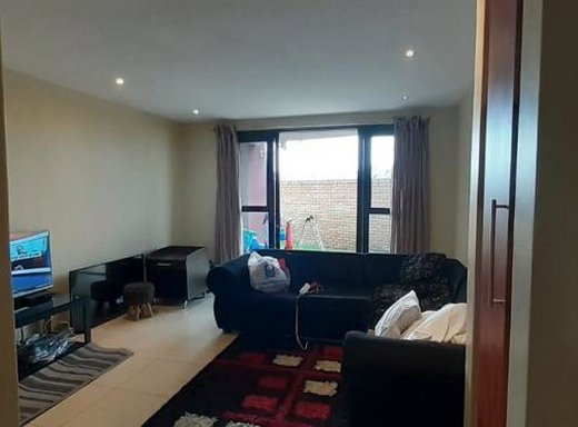 2 Schlafzimmer Wohnung zum Kauf in Rooihuiskraal North