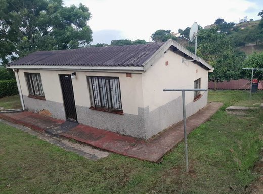2 Schlafzimmer Haus zum Kauf in Kwadabeka