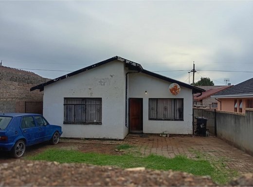 3 Schlafzimmer Haus zum Kauf in Mapetla