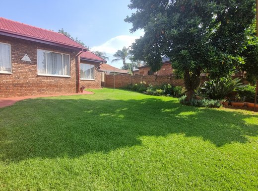 3 Schlafzimmer Doppelhaushälfte zum Kauf in Garsfontein