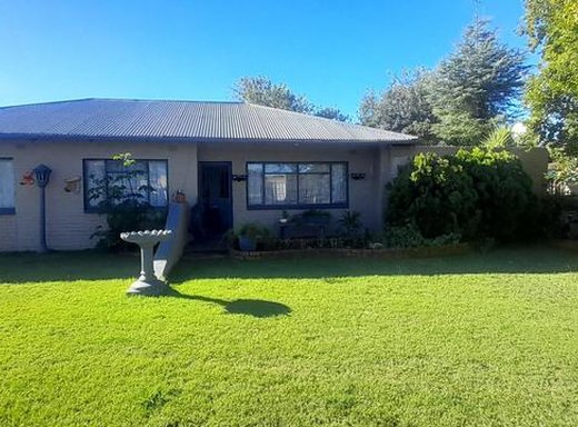 3 Schlafzimmer Haus zur Miete in Krugersdorp North