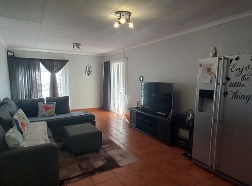 2 Schlafzimmer Einfamilienhaus zum Kauf in La Montagne