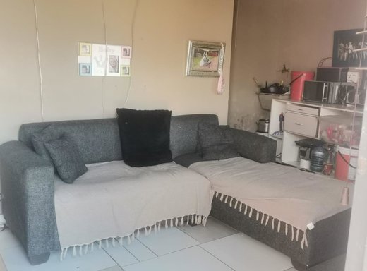 1 Schlafzimmer Haus zum Kauf in Olievenhoutbosch