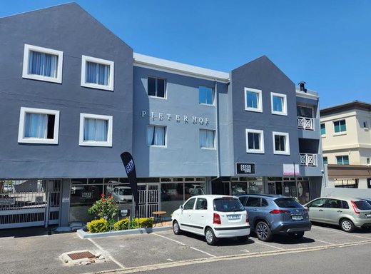3 Schlafzimmer Wohnung zum Kauf in Durbanville