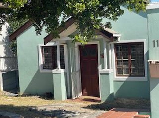 2 Schlafzimmer Haus zum Kauf in Protea Village