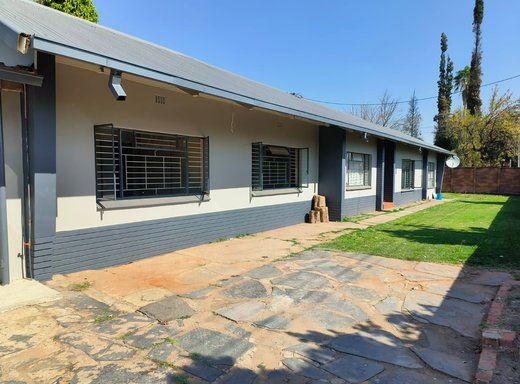 12 Schlafzimmer Haus zum Kauf in Rietfontein