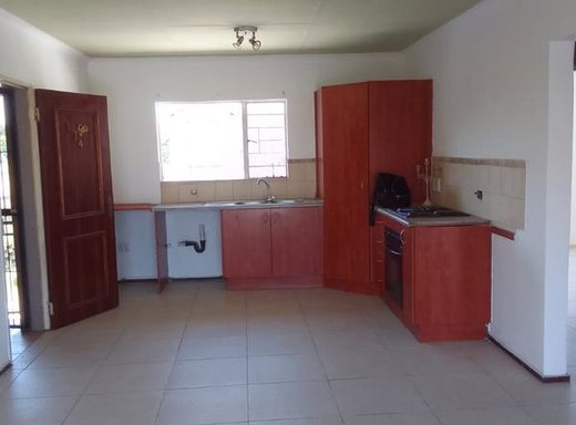 2 Schlafzimmer Wohnung zur Miete in Kleinfontein