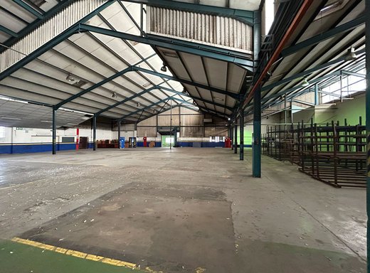 Lagerhalle zur Miete in Brackenfell Industrial