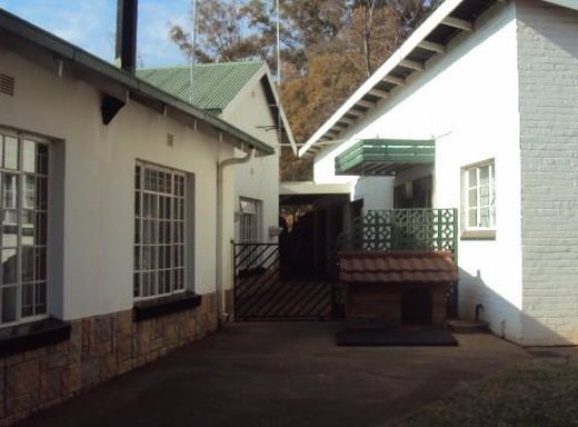4 Schlafzimmer Farm zum Kauf in Boschfontein AH