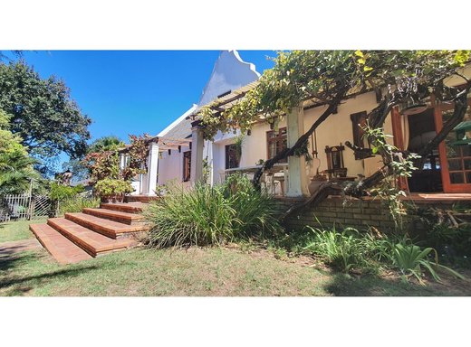 3 Schlafzimmer Haus zum Kauf in Stellenberg