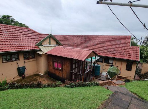 4 Schlafzimmer Haus zum Kauf in Umhlanga Central