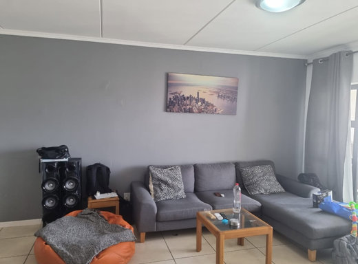 3 Schlafzimmer Reihenhaus zum Kauf in Modderfontein