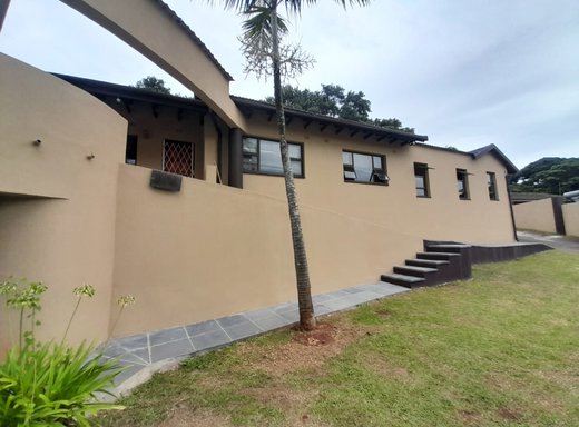 5 Schlafzimmer Haus zur Miete in Amanzimtoti