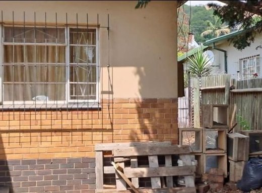 2 Schlafzimmer Haus zum Kauf in Pretoria Gardens