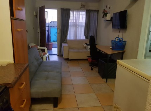 2 Schlafzimmer Wohnung zum Kauf in Bloubosrand