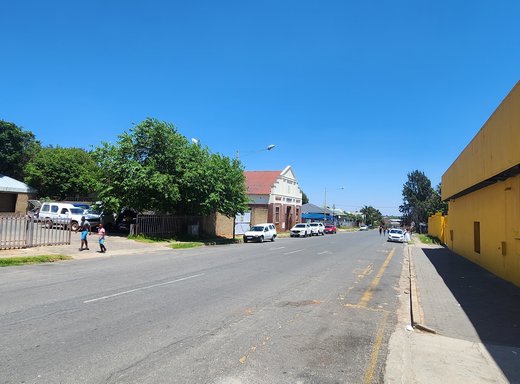 Geschäft zum Kauf in Krugersdorp West