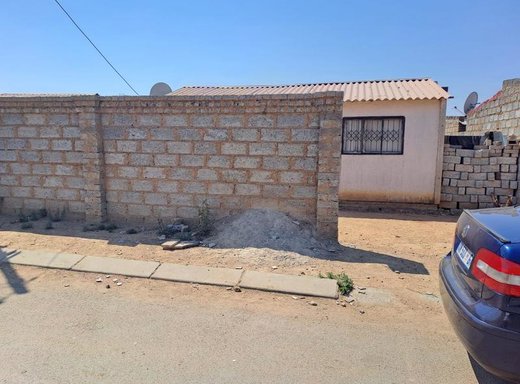 2 Schlafzimmer Haus zum Kauf in Kaalfontein