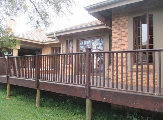 4 Schlafzimmer Haus zum Kauf in Leeuwfontein
