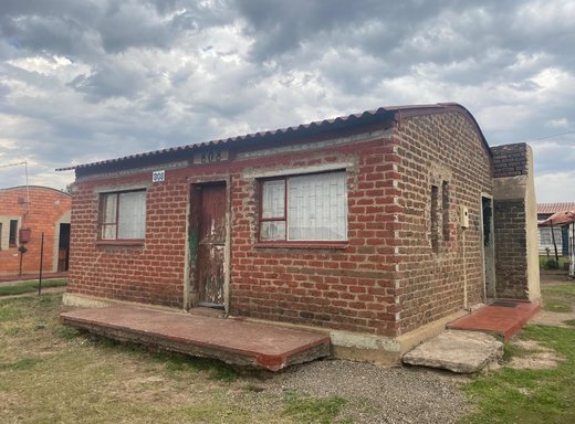 2 Schlafzimmer Haus zum Kauf in Sharpeville