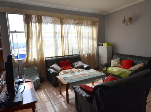 2 Schlafzimmer Etagenwohnung zum Kauf in Gezina