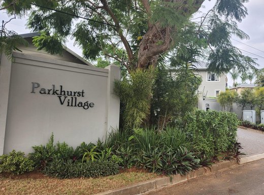 Bürohaus zum Kauf in Durban North