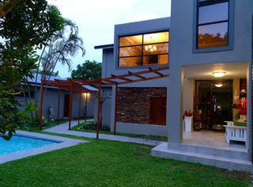 8 Schlafzimmer Haus zum Kauf in Umhlanga Central