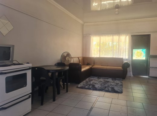 1 Schlafzimmer Wohnung zum Kauf in Stilfontein