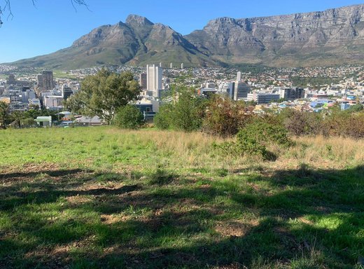 Grundstück zum Kauf in Cape Town City Centre