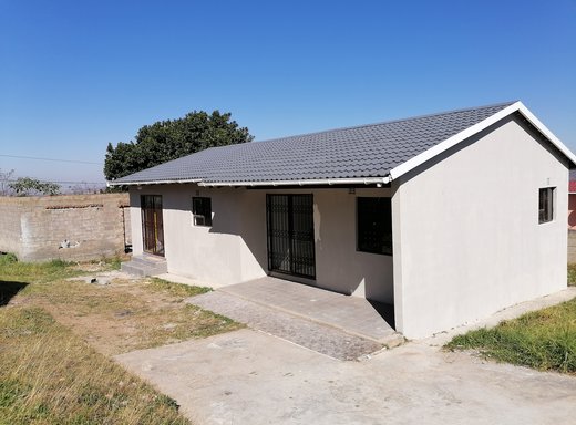 2 Schlafzimmer Haus zur Miete in Mthatha