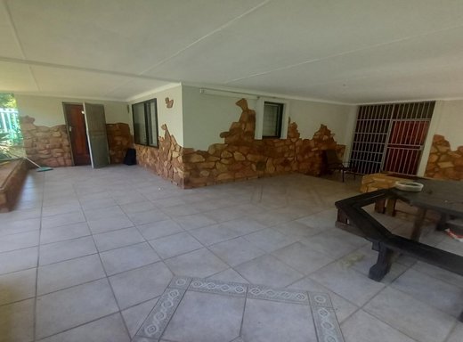 3 Schlafzimmer Kleinsiedlung zum Kauf in Rietfontein