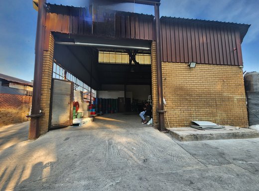 Minifabrik zur Miete in Chloorkop