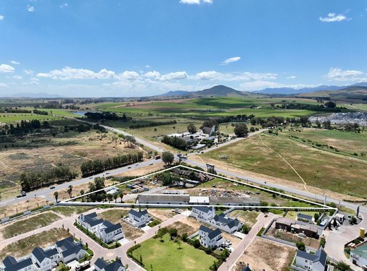 Industriefläche zum Kauf in Stellenbosch Central