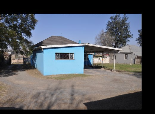 4 Schlafzimmer Haus zur Miete in Mthatha