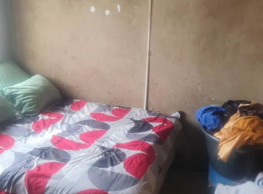 2 Schlafzimmer Haus zum Kauf in Soshanguve South