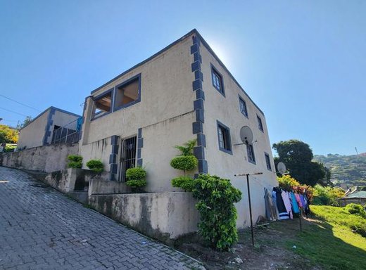 3 Schlafzimmer Haus zum Kauf in Nazareth