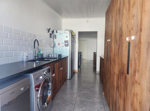 3 Schlafzimmer Haus zur Miete in Dwarskersbos