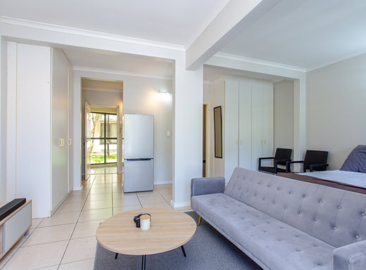 1 Schlafzimmer Wohnung zum Kauf in Rondebosch