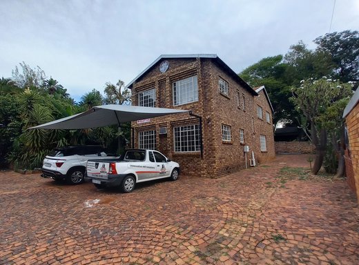 16 Schlafzimmer Haus zum Kauf in Pretoria North