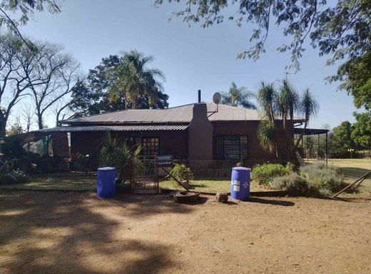 3 Schlafzimmer Farm zum Kauf in Bultfontein