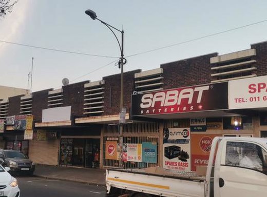 Geschäft zum Kauf in Krugersdorp