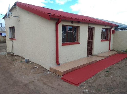 2 Schlafzimmer Haus zum Kauf in Zola