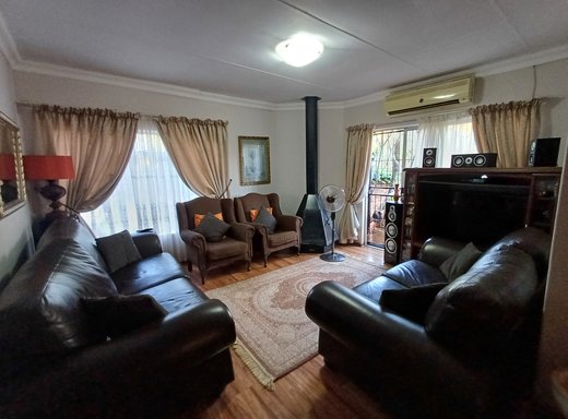 5 Schlafzimmer Haus zum Kauf in Clarina
