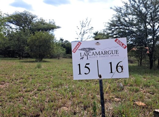 Grundstück zum Kauf in La Camargue Private Country Estate