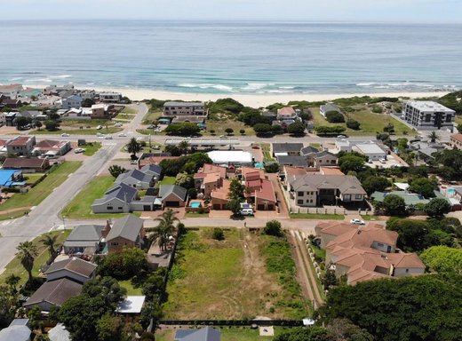 Grundstück zum Kauf in Ferreira Town