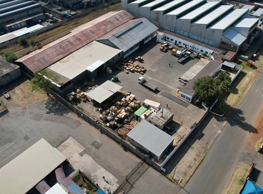Fabrik zur Miete in Alrode