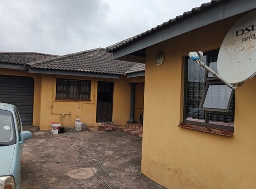 5 Schlafzimmer Haus zum Kauf in Esikhawini