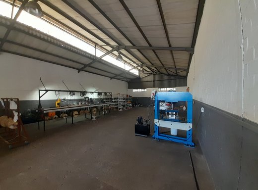 Lagerhalle zur Miete in Stikland Industrial