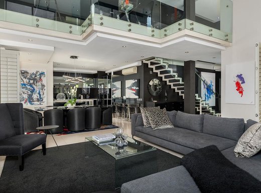 2 Schlafzimmer Penthouse zum Kauf in Cape Town City Centre